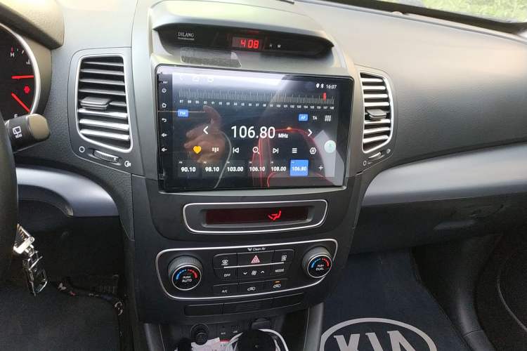 Used Kia Sorento 2013 2.4L 7-seat Gasoline Comfort Edition Audio And AC Panel