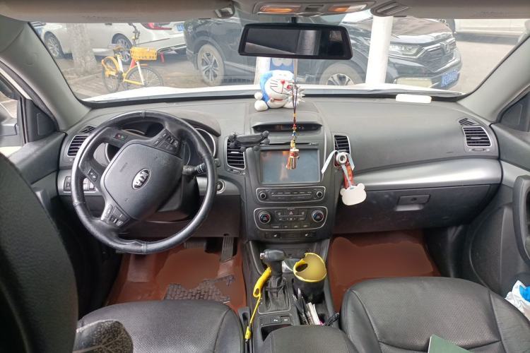 Used Kia Sorento 2013 2.4L 5-Seater Gasoline Luxury Version China IV Standard Center Console