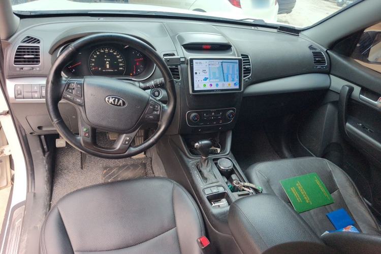 Used Kia Sorento 2013 2.2T 5-Seater Diesel Luxury Edition Center Console