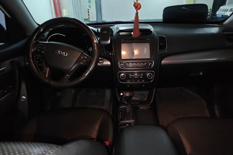 Used Kia Sorento 2013 2.2T 5-Seater Diesel Luxury Edition Center Console
