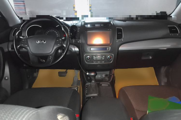 Used Kia Sorento 2013 2.4L 5-Seater Gasoline Comfort Edition Center Console
