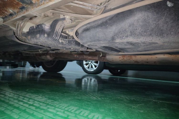 Used Kia Sorento 2013 2.4L 5-Seater Gasoline Supreme Edition China IV Standard Chassis Rear Left