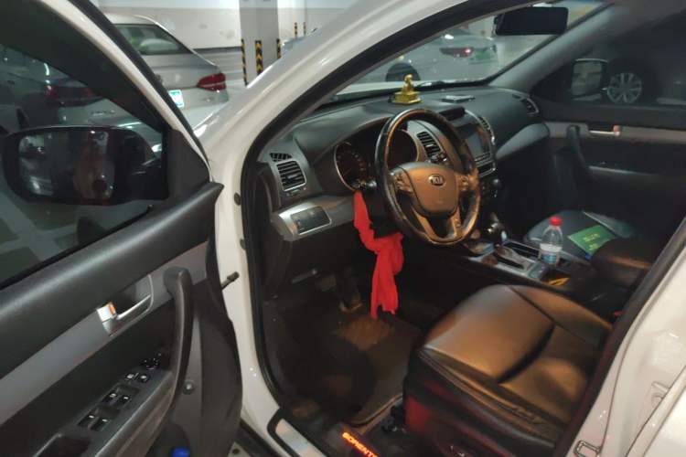 Used Kia Sorento 2013 2.2T 5-Seater Diesel Comfort Edition Driver Seat