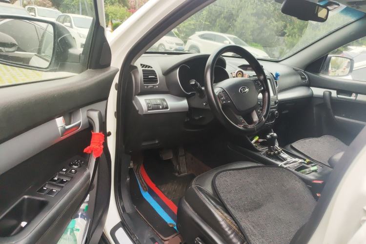Used Kia Sorento 2013 2.4L 7-seat Gasoline Luxury Edition Driver Seat