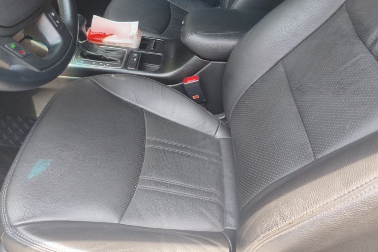 Used Kia Sorento 2013 2.2T 5-Seater Diesel Luxury Edition Driver Seat