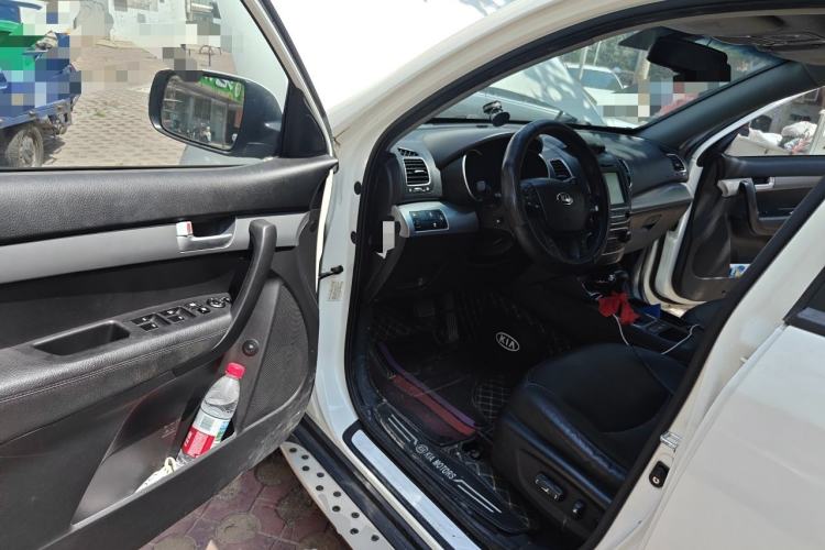 Used Kia Sorento 2013 2.4L 7-seat Gasoline Luxury Edition Driver Seat
