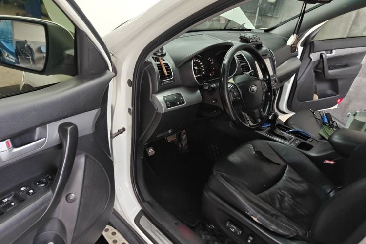 Used Kia Sorento 2013 2.2T 5-Seater Diesel Luxury Edition Driver Seat
