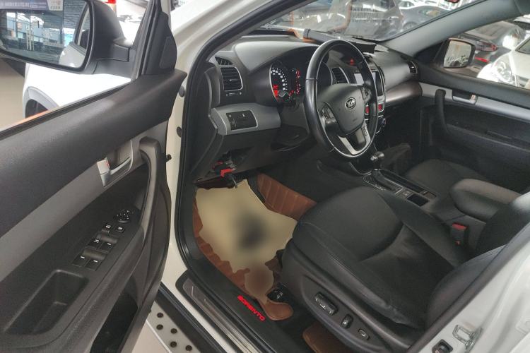 Used Kia Sorento 2013 2.4L 5-Seater Gasoline Comfort Edition Driver Seat