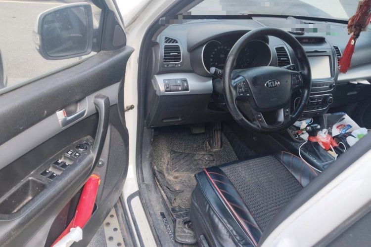 Used Kia Sorento 2013 2.4L 7-seat Gasoline Luxury Edition Driver Seat