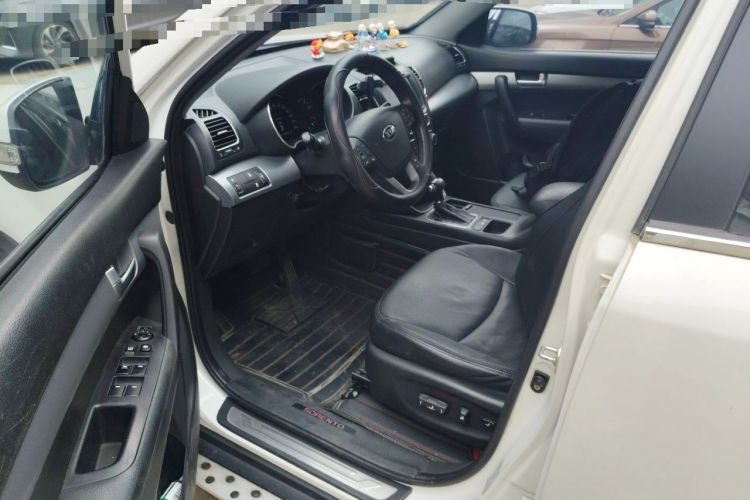 Used Kia Sorento 2013 2.4L 5-Seater Gasoline Comfort Edition China V Standard Driver Seat