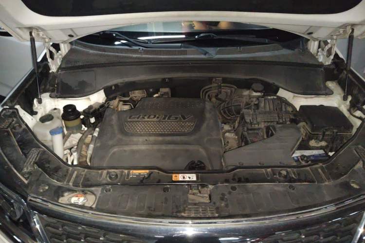 Used Kia Sorento 2013 2.2T 5-Seater Diesel Comfort Edition Engine Bay