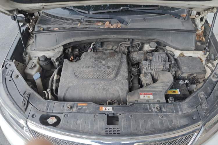 Used Kia Sorento 2013 2.2T 7-seat Diesel Comfort Edition Engine Bay