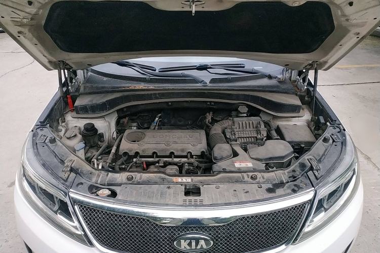 Used Kia Sorento 2013 2.4L 7-seat Gasoline Comfort Edition Engine Bay