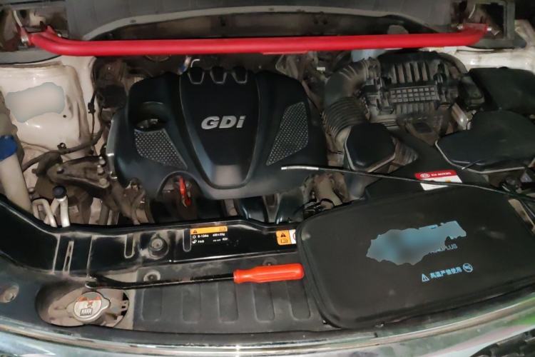 Used Kia Sorento 2013 2.4L 7-Seater Gasoline Comfort Version China IV Standard Engine Bay
