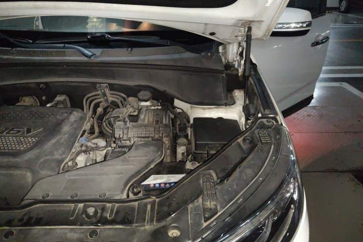 Used Kia Sorento 2013 2.2T 5-Seater Diesel Comfort Edition Engine Bay Left