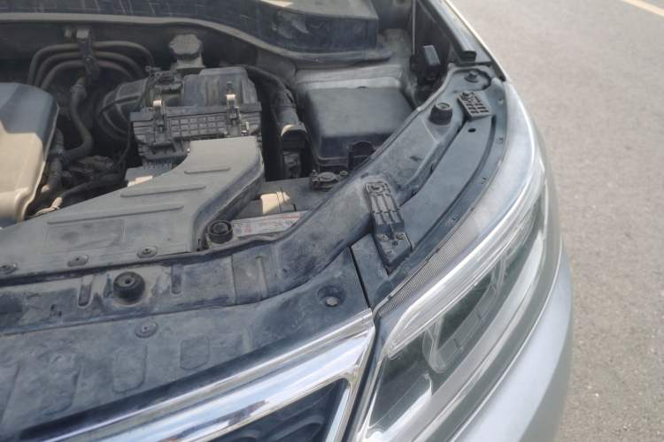 Used Kia Sorento 2013 2.2T 7-seat Diesel Luxury Edition Engine Bay Left