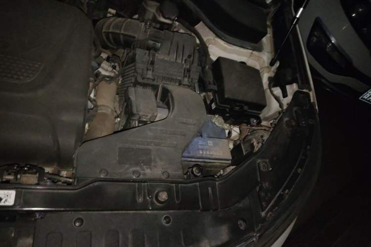 Used Kia Sorento 2013 2.2T 7-Seater Diesel Supreme Edition Engine Bay Left