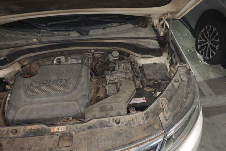 Used Kia Sorento 2013 2.2T 7-seat Diesel Comfort Edition Engine Bay Left