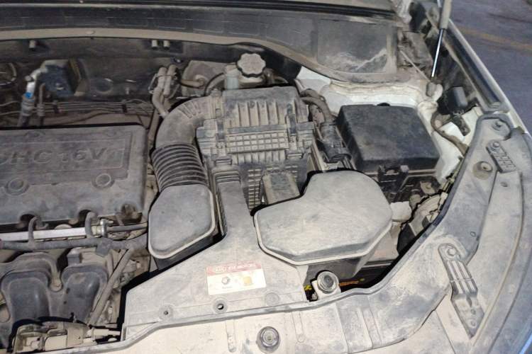 Used Kia Sorento 2013 2.4L 5-seat Gasoline Luxury Edition Engine Bay Left