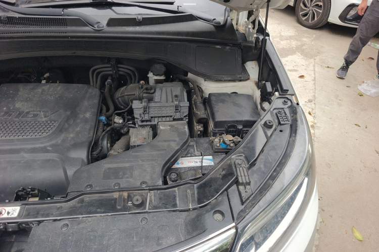 Used Kia Sorento 2013 2.2T 5-Seater Diesel Luxury Edition Engine Bay Left