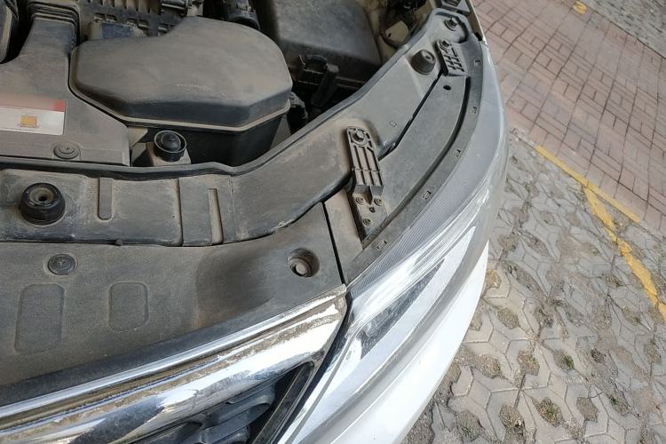 Used Kia Sorento 2013 2.4L 7-seat Gasoline Comfort Edition Engine Bay Left