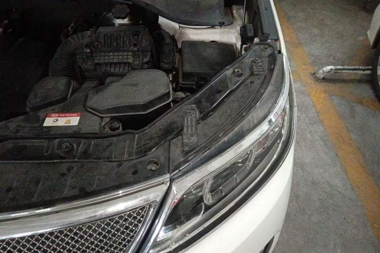 Used Kia Sorento 2013 2.4L 7-seat Gasoline Comfort Edition Engine Bay Left