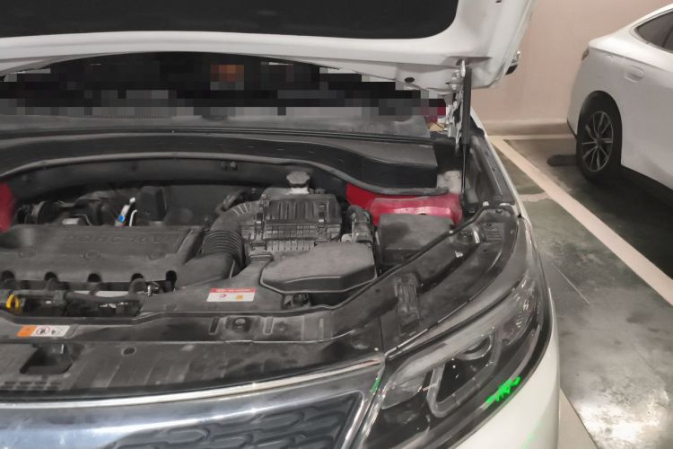 Used Kia Sorento 2013 2.4L 5-Seater Gasoline Comfort Edition Engine Bay Left