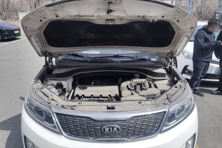 Used Kia Sorento 2013 2.4L 5-seat Gasoline Luxury Edition Engine Bay