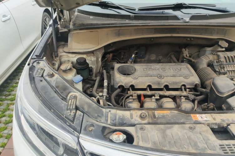 Used Kia Sorento 2013 2.4L 7-seat Gasoline Luxury Edition Engine Bay Right