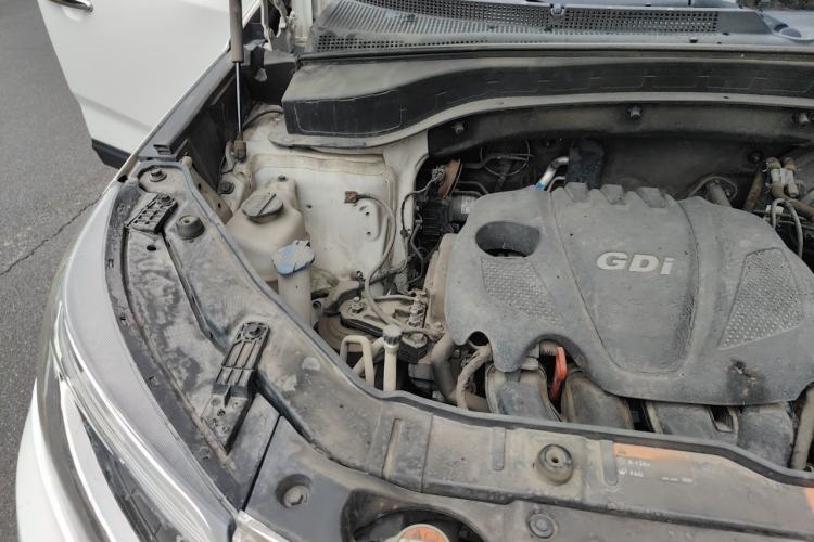 Used Kia Sorento 2013 2.4L 5-Seater Gasoline Comfort Version China IV Standard Engine Bay Right