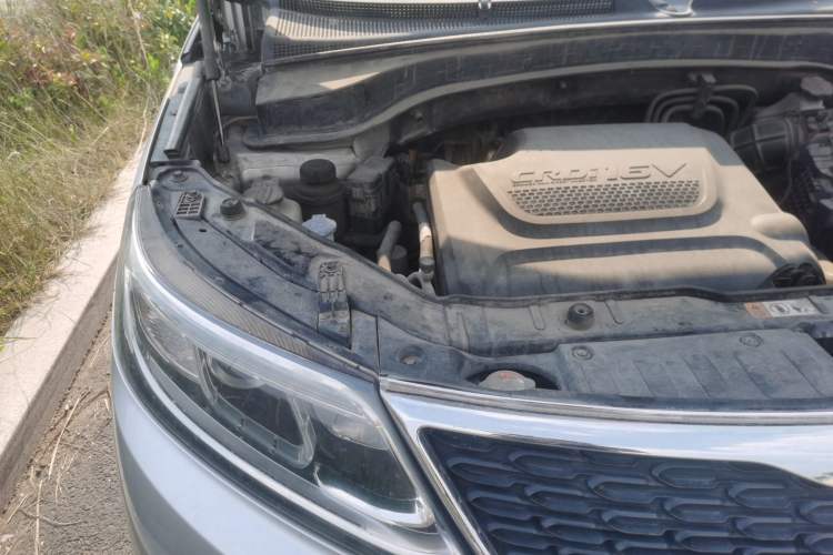 Used Kia Sorento 2013 2.2T 7-seat Diesel Luxury Edition Engine Bay Right