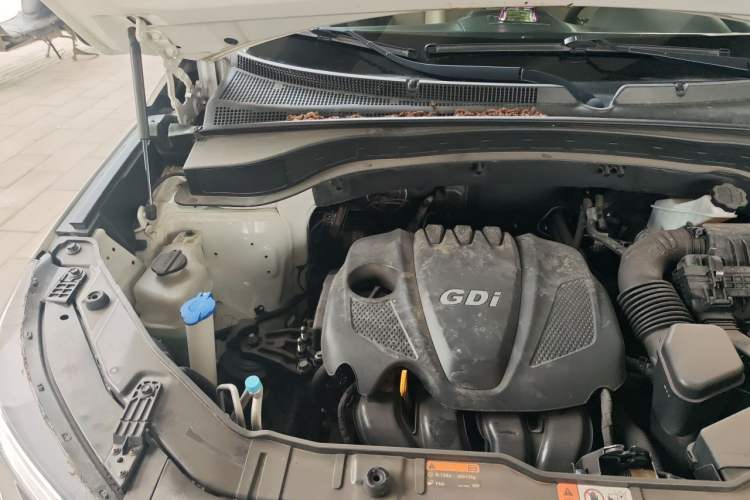 Used Kia Sorento 2013 2.4L 5-Seater Gasoline Supreme Edition China V Standard Engine Bay Right