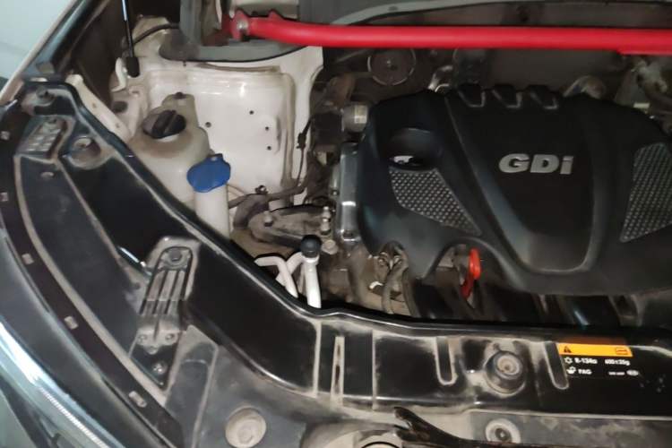 Used Kia Sorento 2013 2.4L 7-Seater Gasoline Comfort Version China IV Standard Engine Bay Right