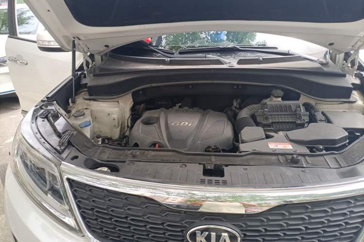 Used Kia Sorento 2013 2.4L 5-Seater Gasoline Luxury Version China IV Standard Engine Bay Right