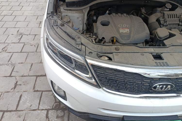 Used Kia Sorento 2013 2.4L 7-Seater Gasoline Luxury Version China IV Standard Engine Bay Right