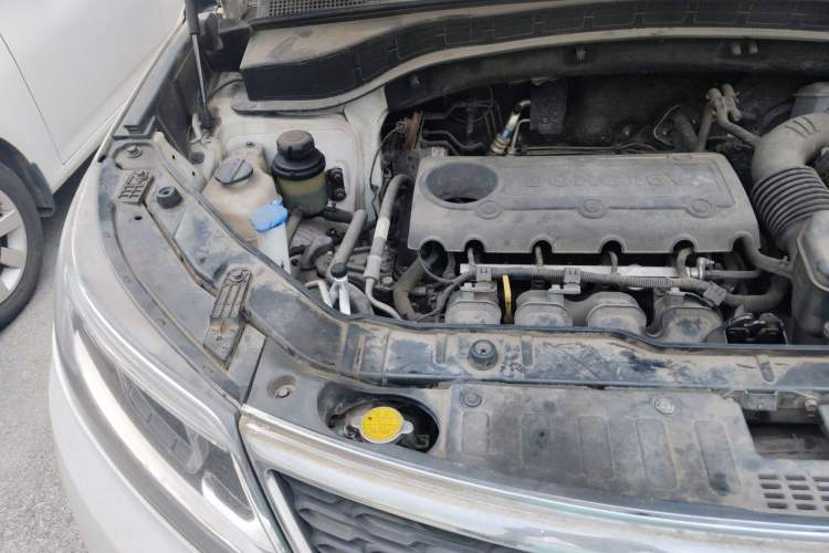 Used Kia Sorento 2013 2.4L 7-seat Gasoline Luxury Edition Engine Bay Right