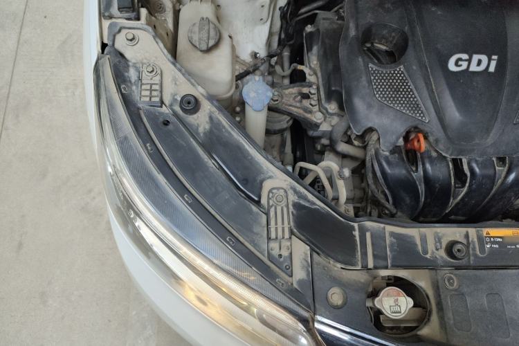 Used Kia Sorento 2013 2.4L 7-Seater Gasoline Comfort Version China IV Standard Engine Bay Right