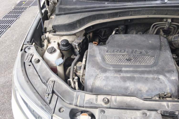 Used Kia Sorento 2013 2.2T 7-seat Diesel Luxury Edition Engine Bay Right