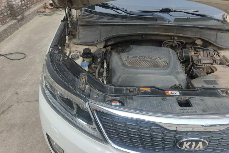 Used Kia Sorento 2013 2.2T 7-Seater Diesel Supreme Edition Engine Bay Right