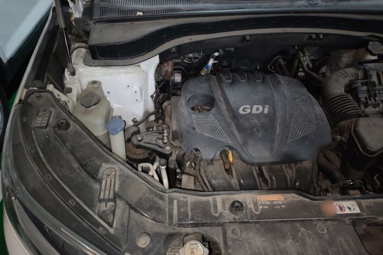 Used Kia Sorento 2013 2.4L 5-Seater Gasoline Supreme Edition China IV Standard Engine Bay Right