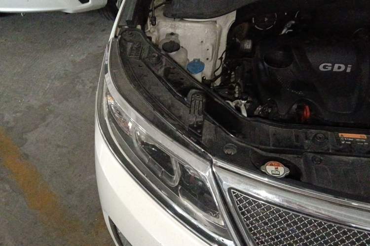 Used Kia Sorento 2013 2.4L 7-seat Gasoline Comfort Edition Engine Bay Right