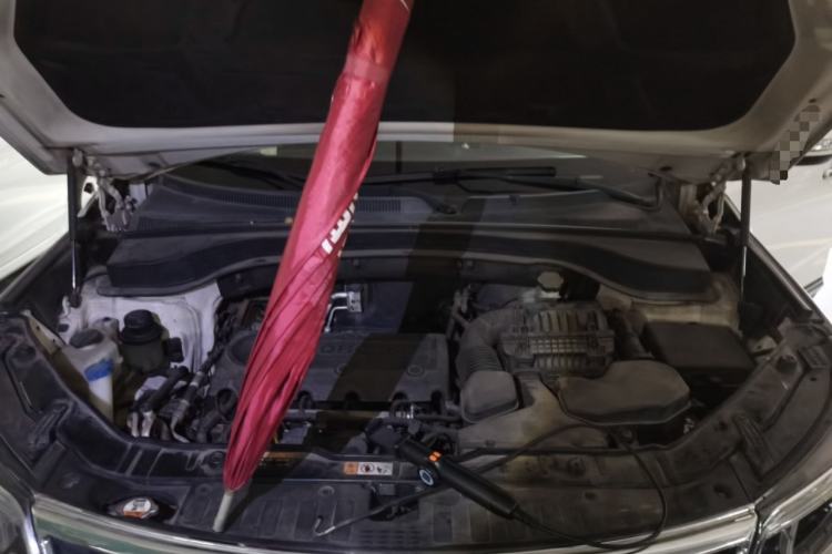 Used Kia Sorento 2013 2.4L 7-seat Gasoline Luxury Edition Engine Bay