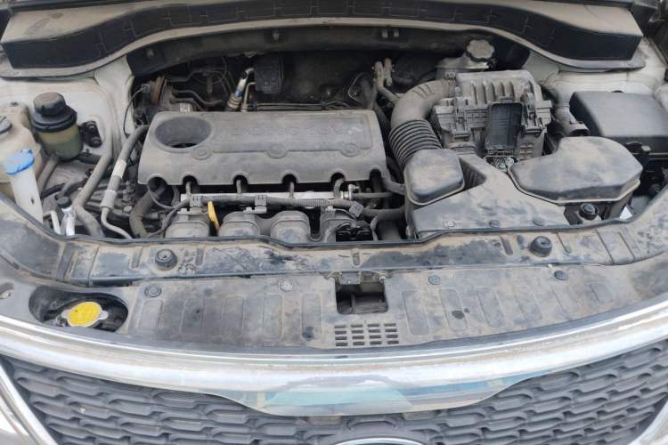 Used Kia Sorento 2013 2.4L 7-seat Gasoline Luxury Edition Engine Bay