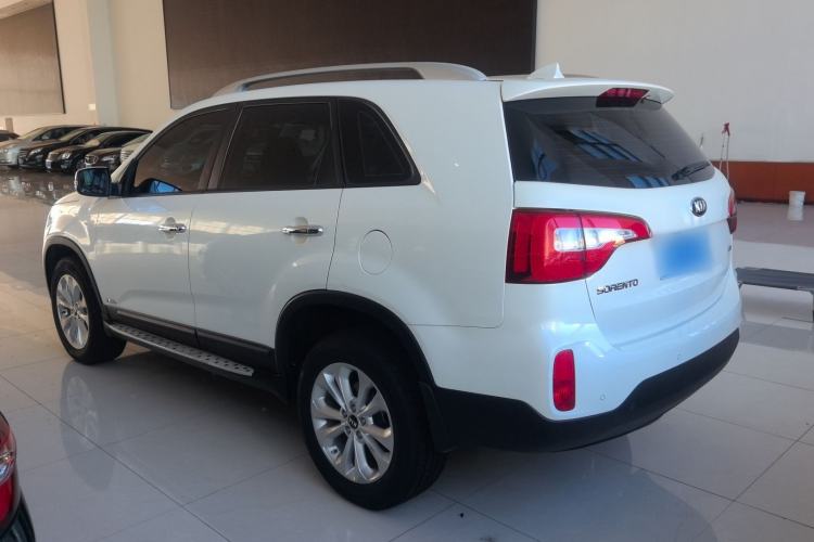 Used Kia Sorento 2013 2.4L 5-Seater Gasoline Comfort Version China IV Standard Exterior 2