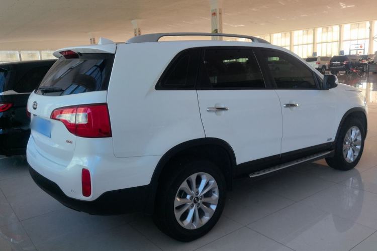 Used Kia Sorento 2013 2.4L 5-Seater Gasoline Comfort Version China IV Standard Exterior 3