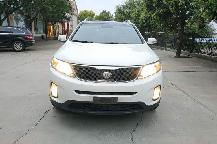 Used Kia Sorento 2013 2.4L 7-seat Gasoline Comfort Edition Front