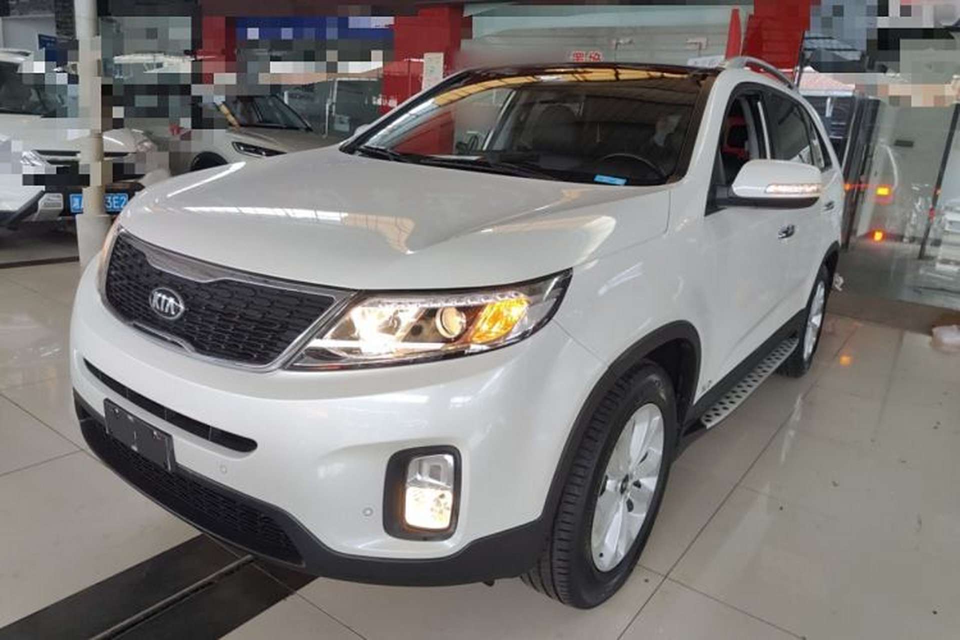 Used Kia Sorento 2013 2.4L 5-Seater Gasoline Comfort Edition Front Left 45 Deg
