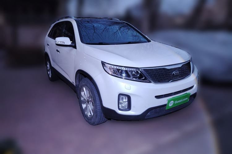 Used Kia Sorento 2013 2.2T 5-Seater Diesel Supreme Edition Front Right 45 Deg