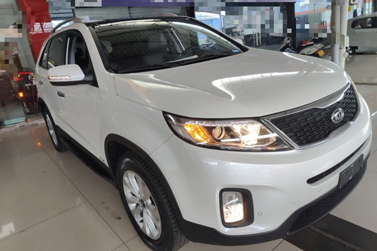 Used Kia Sorento 2013 2.4L 5-Seater Gasoline Comfort Edition Front Right 45 Deg