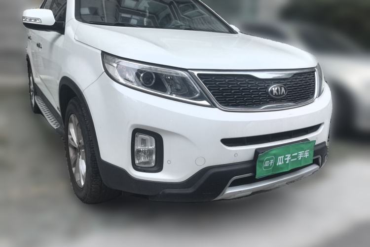 Used Kia Sorento 2013 2.2T 7-seat Diesel Luxury Edition Front Right 45 Deg